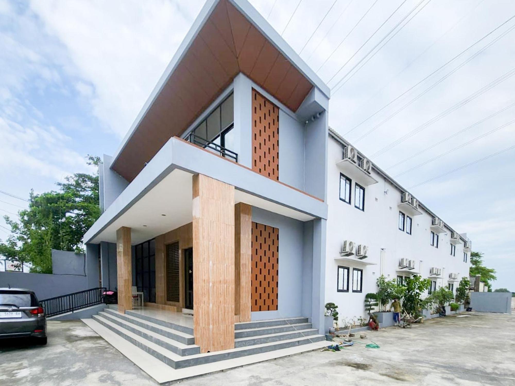 Sans Salmas Mojokerto Wisma tamu Mojokerto